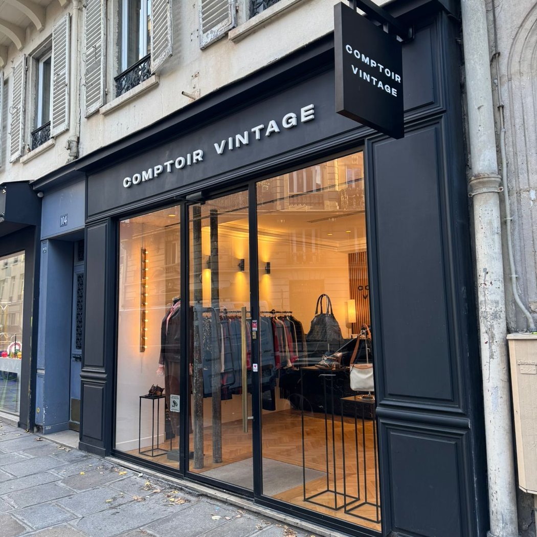 Comptoir Vintage - Luxury Vintage Store Paris 2
